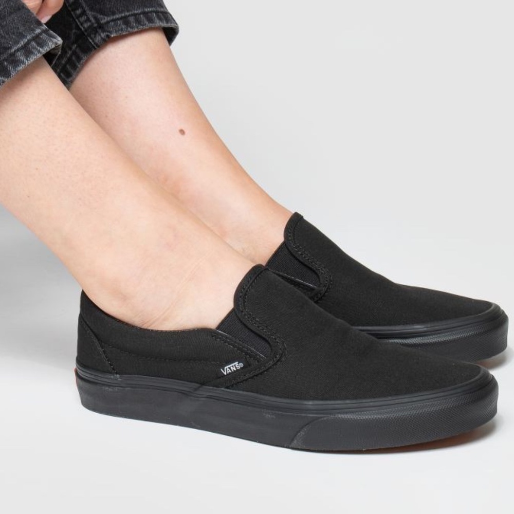 Vans Slip-On Skate Shoe - All Black (Black Monochrome)